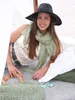 styleBREAKER Damen Schal Leicht & Transparent mit kurzen Produktbild-Vorschau 3