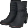 A pair of black women's boots. Voir les images du produit