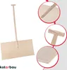 A collage of images showing a wooden snow shovel and close-ups of its construction. Náhled obrázku produktu