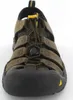 A close-up, front-facing view of a brown KEEN sandal for men. Produktbild-Vorschau