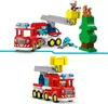 LEGO DUPLO Town Löschauto mit Schlauch und Feuerwehrmann- Produktbild-Vorschau 3