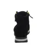 The back view of a black leather boot with a white sole and a gray stripe. Produktbild-Vorschau