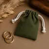 Baumwoll-Geschenkbeutel Grün 10×15 cm – 220 g mit Kordelzug Produktbild-Vorschau 5