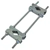 A product shot of a metal clamp assembly against a white background. Voir les images du produit