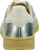 The back view of a silver sneaker with a white heel tab and a tan sole. Produktbild-Vorschau