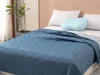 Kühlende Sommerdecke ELARIA, dunkelblau, Größe: 140 x 200 Produktbild-Vorschau 2