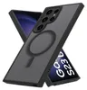 A black phone case with a magnetic ring is shown diagonally, with a phone screen visible behind it. Anteprima dell’immagine prodotto