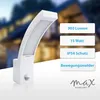 A white LED outdoor light with a curved design is shown against a blurred background of a house at dusk. Text overlays highlight its features. Produktbild-Vorschau
