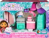 A toy kitchen playset from Gabby's Dollhouse, featuring characters and accessories, presented in its retail packaging. Produktbild-Vorschau