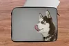 MuchoWow® Laptop Hülle 14 ZollHusky - Tier - Lecken Produktbild-Vorschau 5