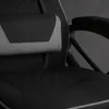 A close-up view of a gaming chair, focusing on the headrest and seat. Anteprima dell’immagine prodotto
