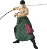 A figurine of the anime character Zoro from One Piece, holding three swords. Náhled obrázku produktu