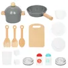 A collection of toy kitchenware and accessories laid out on a white background. Produktbild-Vorschau