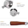 Close-up shots of a coffee filter holder and its wooden handle. Náhled obrázku produktu