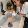 2x Universal Silikon Ablaufstopfen für Waschbecken, Spüle und Dusche – flexibler Abflussstöpsel Set Náhled obrázku produktu