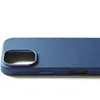 Close-up side view of a dark blue phone case. Voir les images du produit