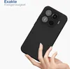 A hand holding a black smartphone case. Produktbild-Vorschau