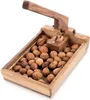 Orion | Nussknacker aus Holz - 25x18x10 cm - Produktbild-Vorschau 1