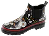 Beck Damen Gummistiefel Regenstiefel Kurzschaft Stiefel in schwarz mit Blumen Produktbild-Vorschau