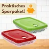 Two food storage containers with lids, one red and one green, are shown on a wooden surface against a white brick background. A promotional banner with text and a piggy bank icon is at the top. Produktbild-Vorschau