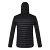 Rückansicht der isolierten Vaskye Hybrid-Kapuzenjacke von Berghaus in Schwarz; mit gestepptem Design. Produktbild-Vorschau