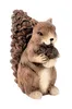 2 Eichhörnchen Figuren mit Nuss H 11-12 cm Dekofigur Produktbild-Vorschau 2