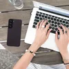 kwmobile Handyhülle für Samsung Galaxy S22 Hülle - Silikon Produktbild-Vorschau 2