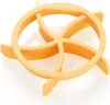 A single orange kitchen utensil for making rolls. Náhľad obrázku produktu