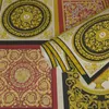 VERSACE Tapete mit Luxusmuster – Metallic, Rot, Schwarz Produktbild-Vorschau 2