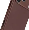 A close-up view of a brown leather phone case. Anteprima dell’immagine prodotto
