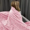 Útulná prikrývka na posteľ károvaná ružová reliéfna 160x200 Náhľad obrázku produktu 7