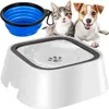 A white anti-spill pet water bowl is shown in the foreground, with a blue collapsible travel bowl and a cat and dog in the background. Anteprima dell’immagine prodotto