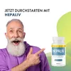 A man points to a bottle of Hepaliv. Voir les images du produit
