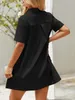 Ein locker sitzendes Sommerkleid für Damen mit Knopfleiste. Produktbild-Vorschau 4