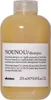 A bottle of Davines Nounou Shampoo against a white background. Anteprima dell’immagine prodotto