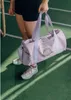 Sportovní taška Pusheen Moments s nastavitelným popruhem, Náhled obrázku produktu 4