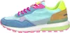 A side view of a single sneaker. Produktbild-Vorschau