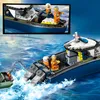 LEGO City Verfolgungsjagd im Polizeiboot  –  Spielset mit Produktbild-Vorschau 13