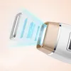 A close-up view of the tip of a white and gold laser hair removal device, with stylized blue light beams emitting from it. Produktbild-Vorschau