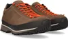 A pair of brown hiking shoes with orange laces on a white background. Voir les images du produit