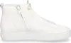 A white high-top sneaker is shown from the side against a white background. Voir les images du produit