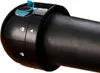 A close-up view of a black bottle stopper with a blue indicator. Anteprima dell’immagine prodotto