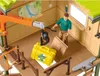A toy playset depicting a wildlife research station with a zookeeper figure, a gorilla figure, and various accessories. Anteprima dell’immagine prodotto