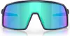 A front view of a pair of Oakley Sutro S sunglasses with mirrored lenses. Náhled obrázku produktu