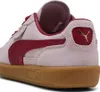 Close-up view of the heel and side of a Puma sneaker. Produktbild-Vorschau