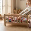 Un letto per bambole in legno di colore naturale con Anteprima dell’immagine prodotto 6