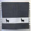 Huuraa Handtuch Lama Silhouette 50x100cm Graphite Baumwolle Produktbild-Vorschau 2
