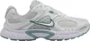 Baskets Nike V5RNR blanches Voir les images du produit 28