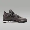 A studio shot of a single Nike Air Jordan 4 Retro sneaker against a plain gray background. Náhled obrázku produktu