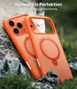 Two orange phone cases are leaning against rocks and grass. Anteprima dell’immagine prodotto